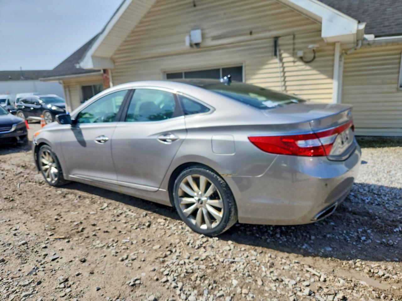 Hyundai Azera Base Base