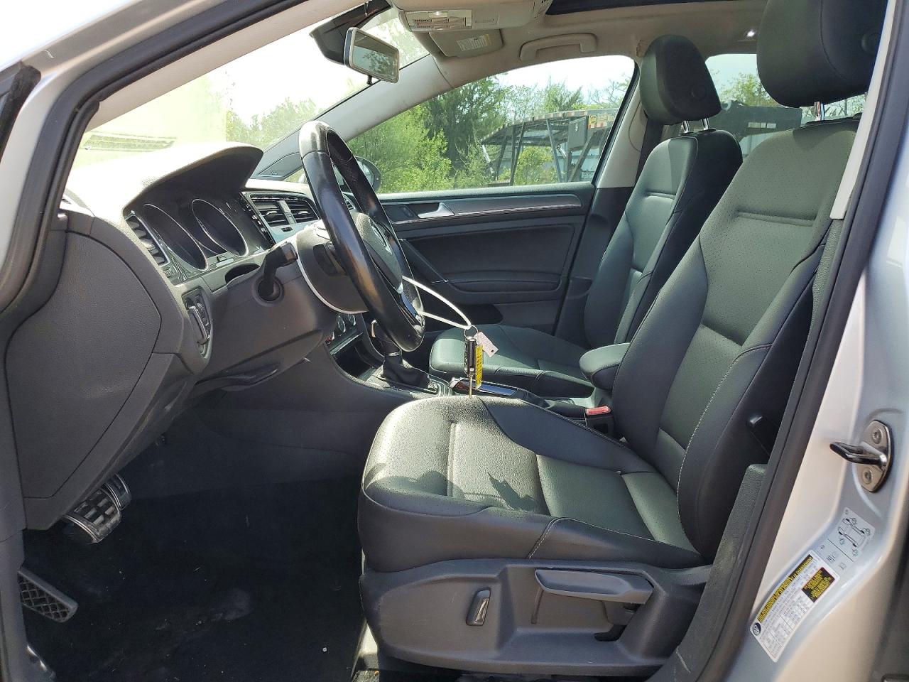 Volkswagen Golf S
