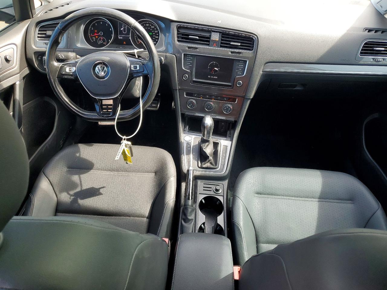 Volkswagen Golf S