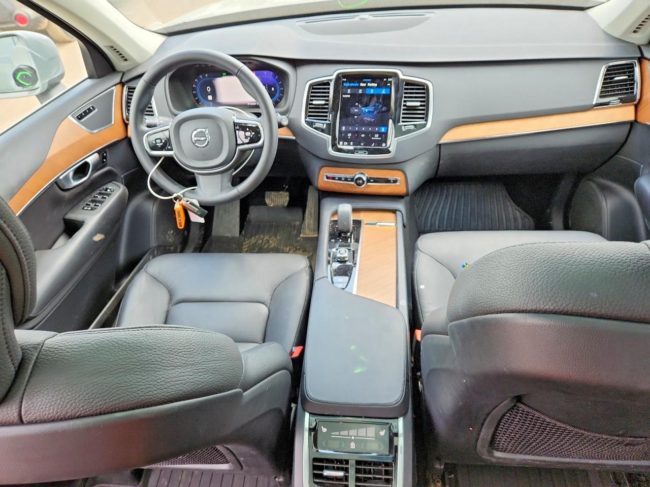 Volvo XC90 Plus