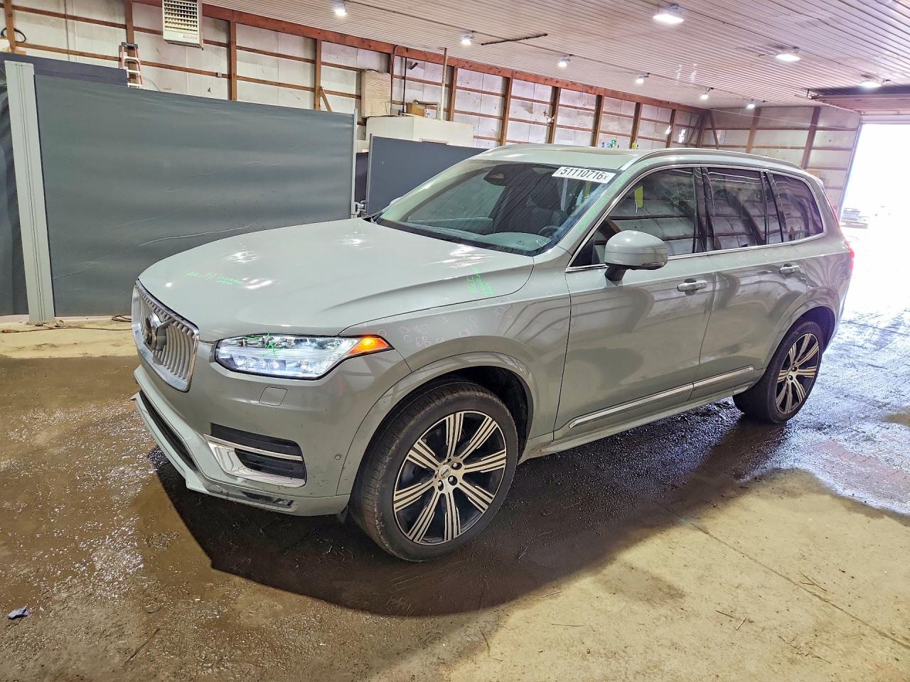 Salvage Volvo XC90 Image