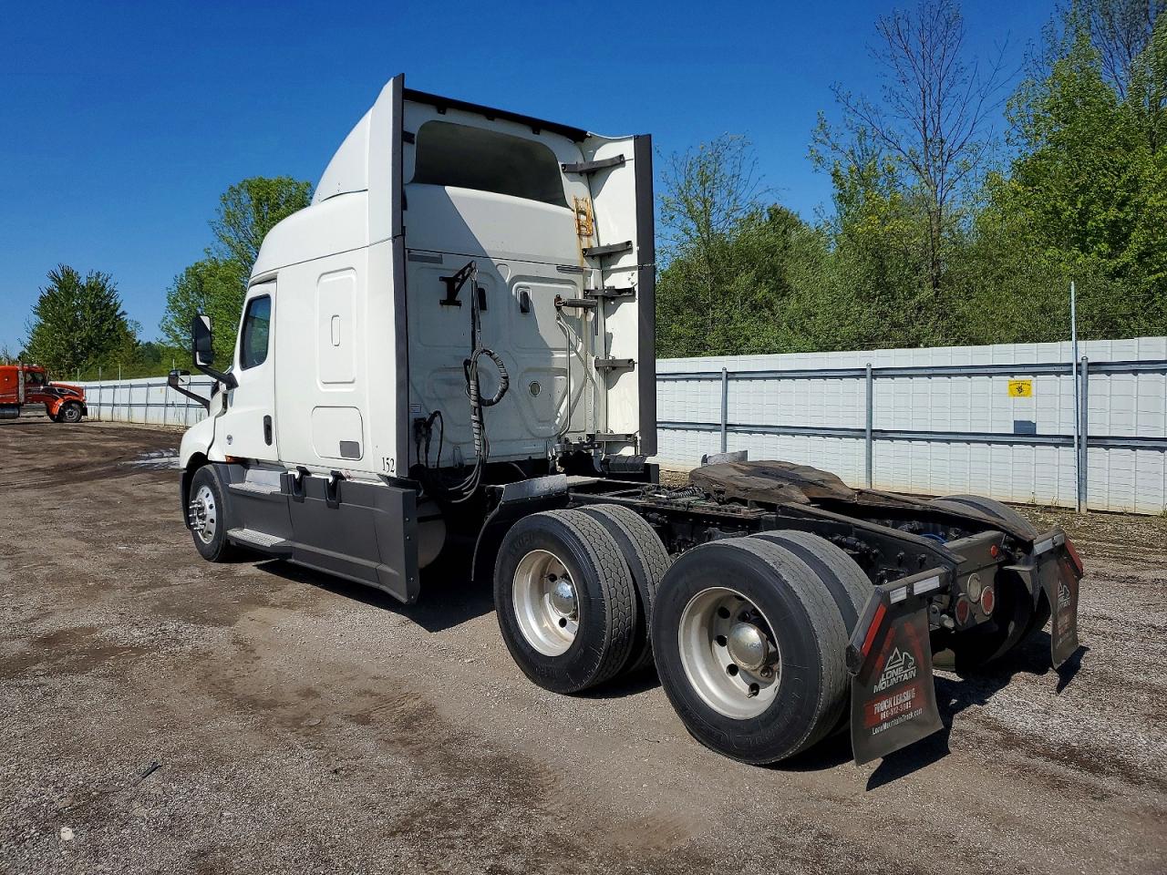 Freightliner Cascadia 126