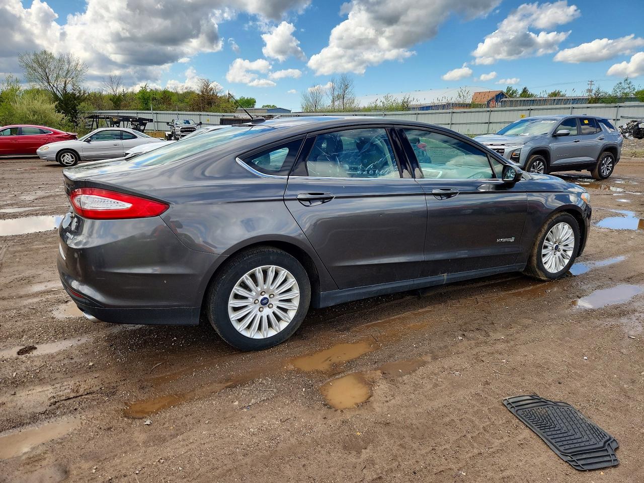 Ford Fusion S Hybrid