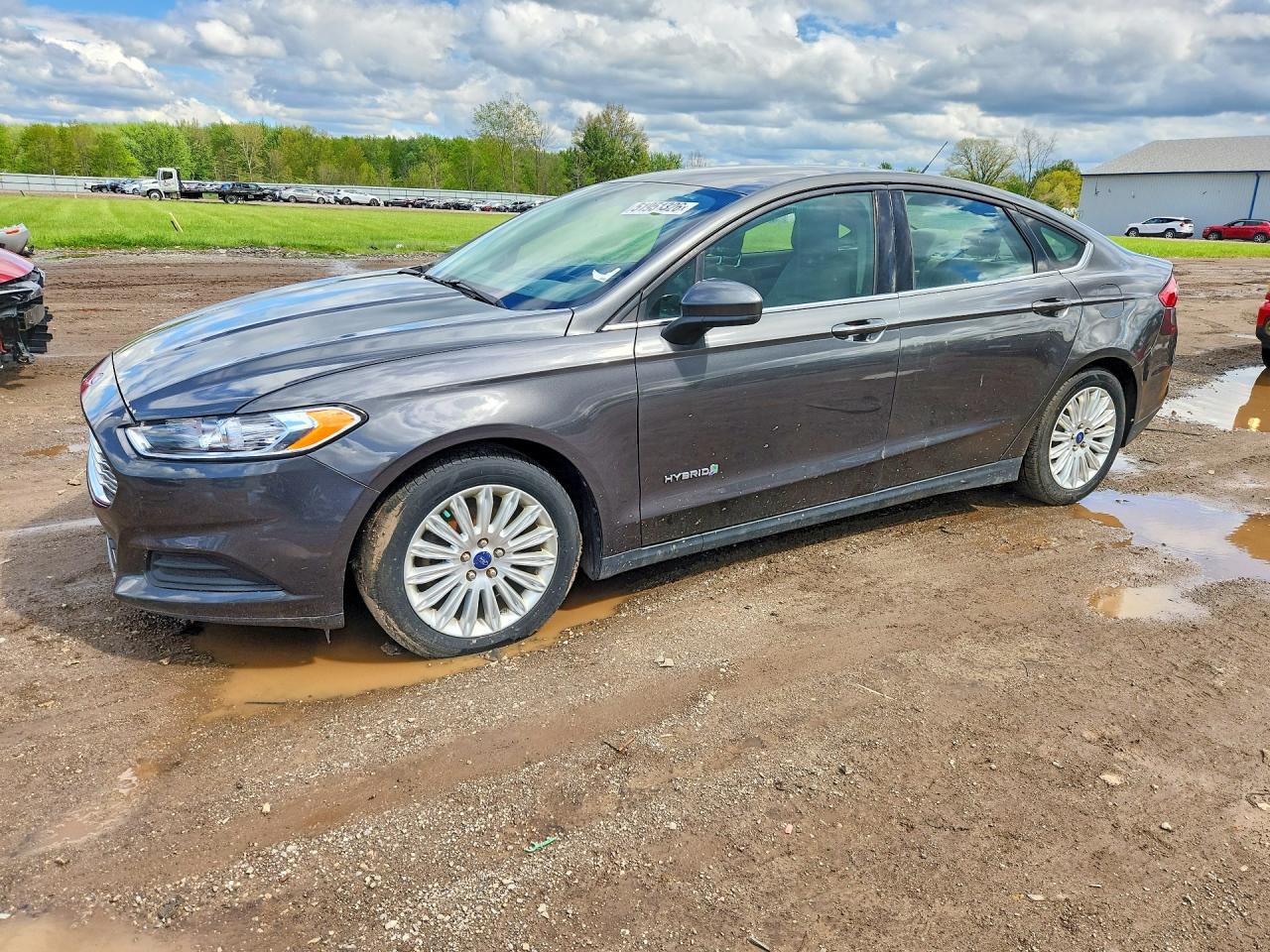 Salvage Ford Fusion Image