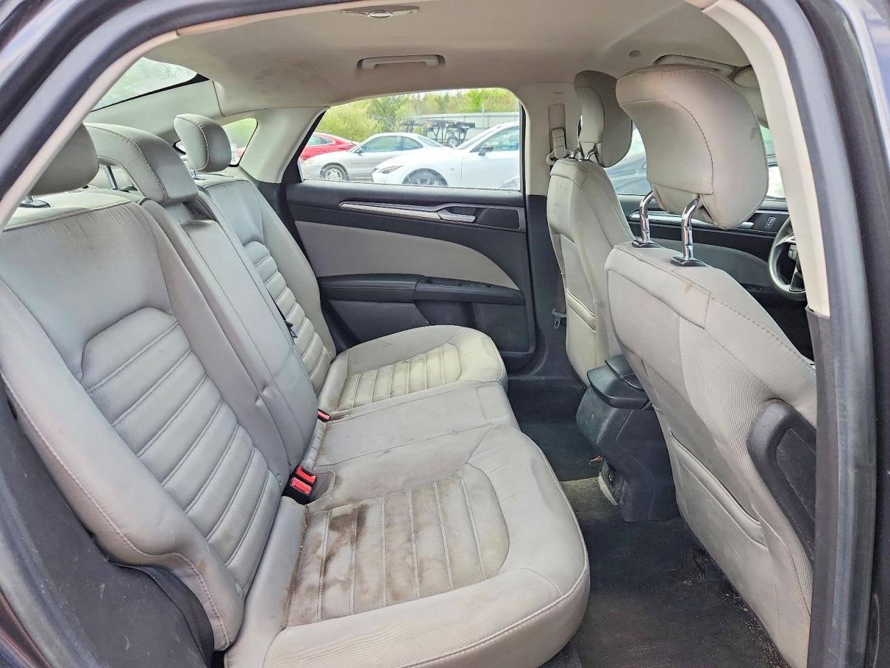 Ford Fusion S Hybrid