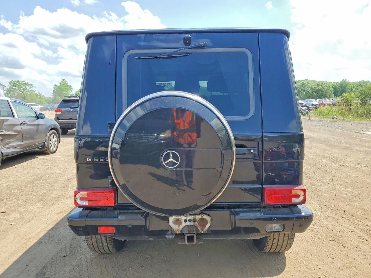 Mercedes-Benz G-Class 550