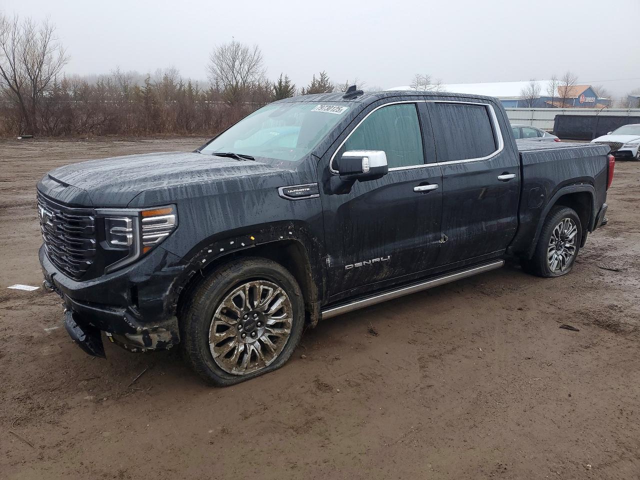 Salvage GMC Sierra Image