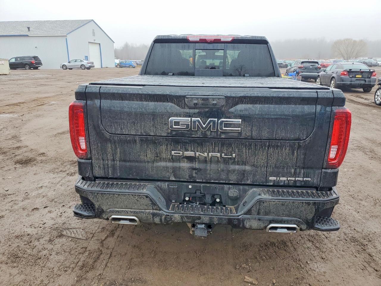 GMC Sierra