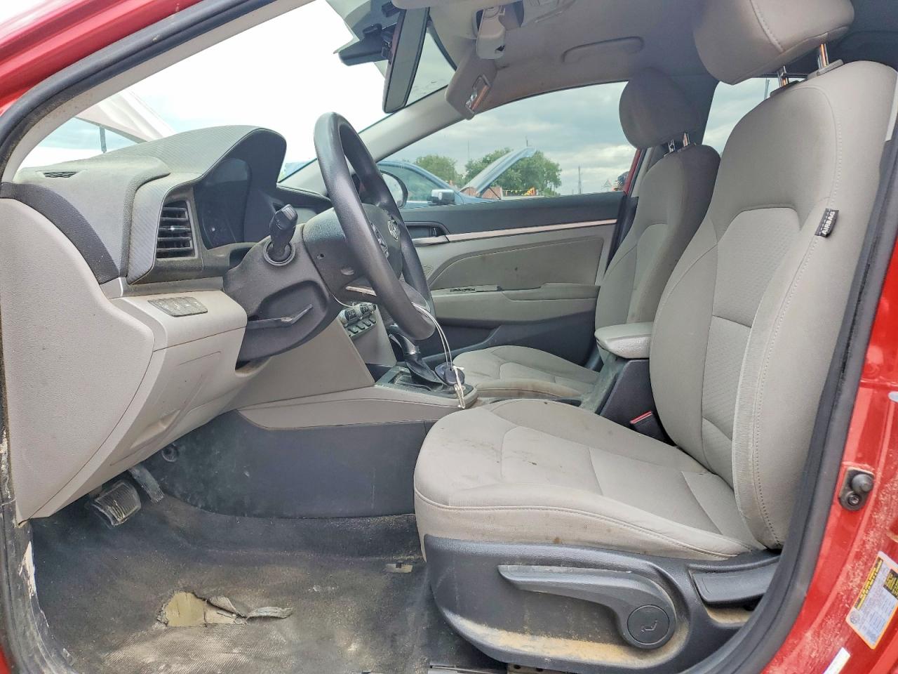 Hyundai ELANTRA Sel