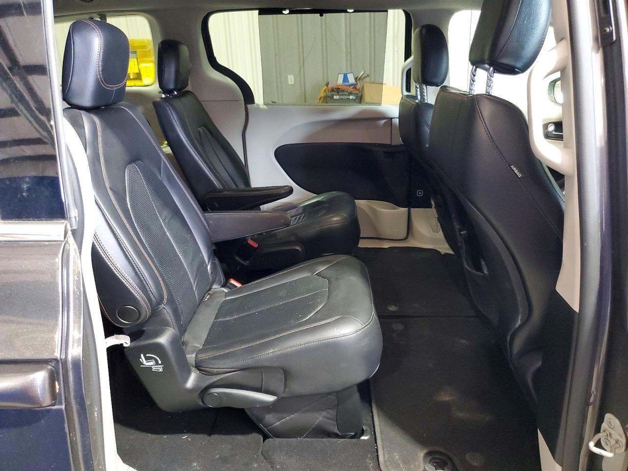 Chrysler Pacifica Touring L