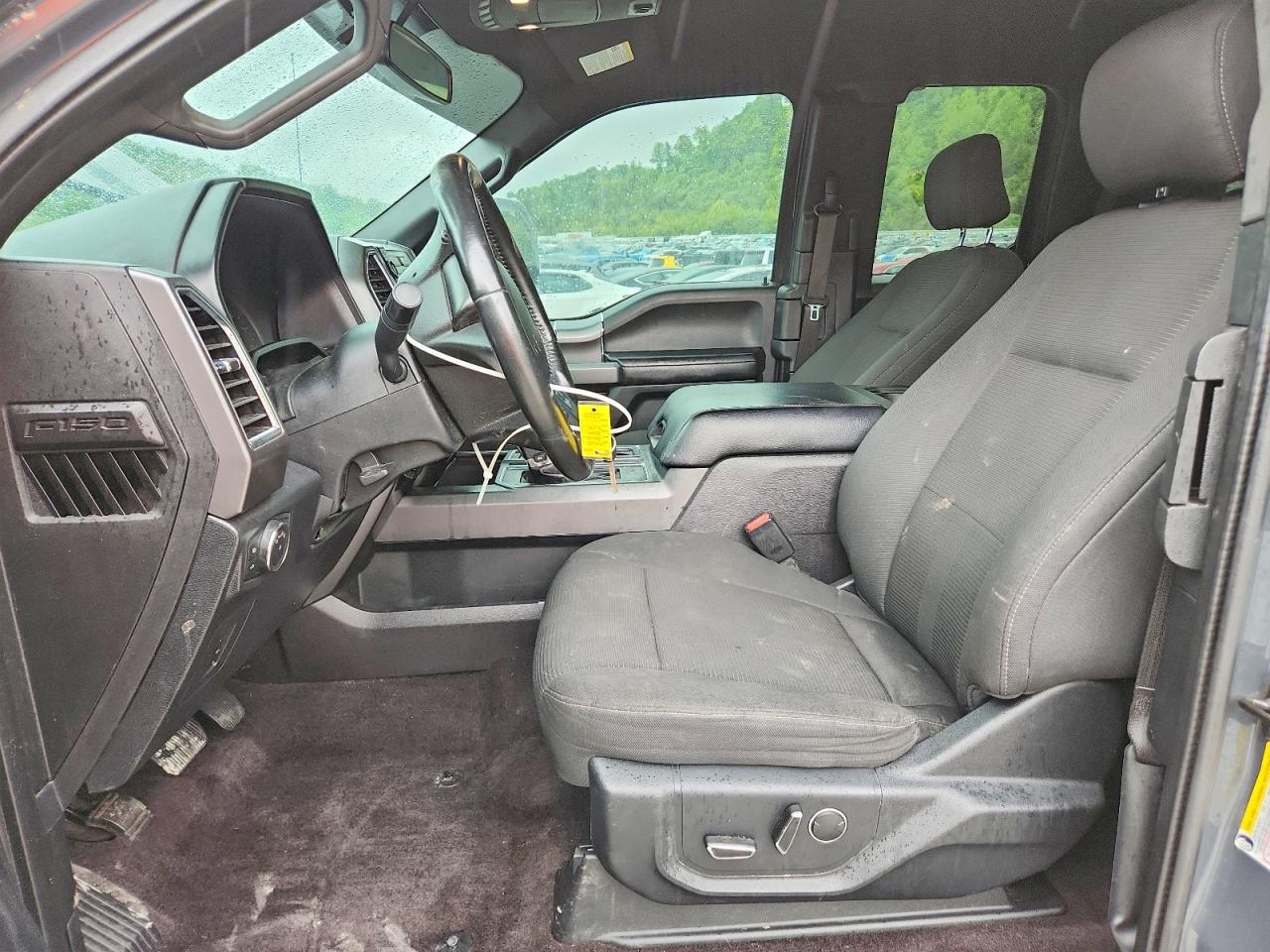 Ford F-150 Super Cab