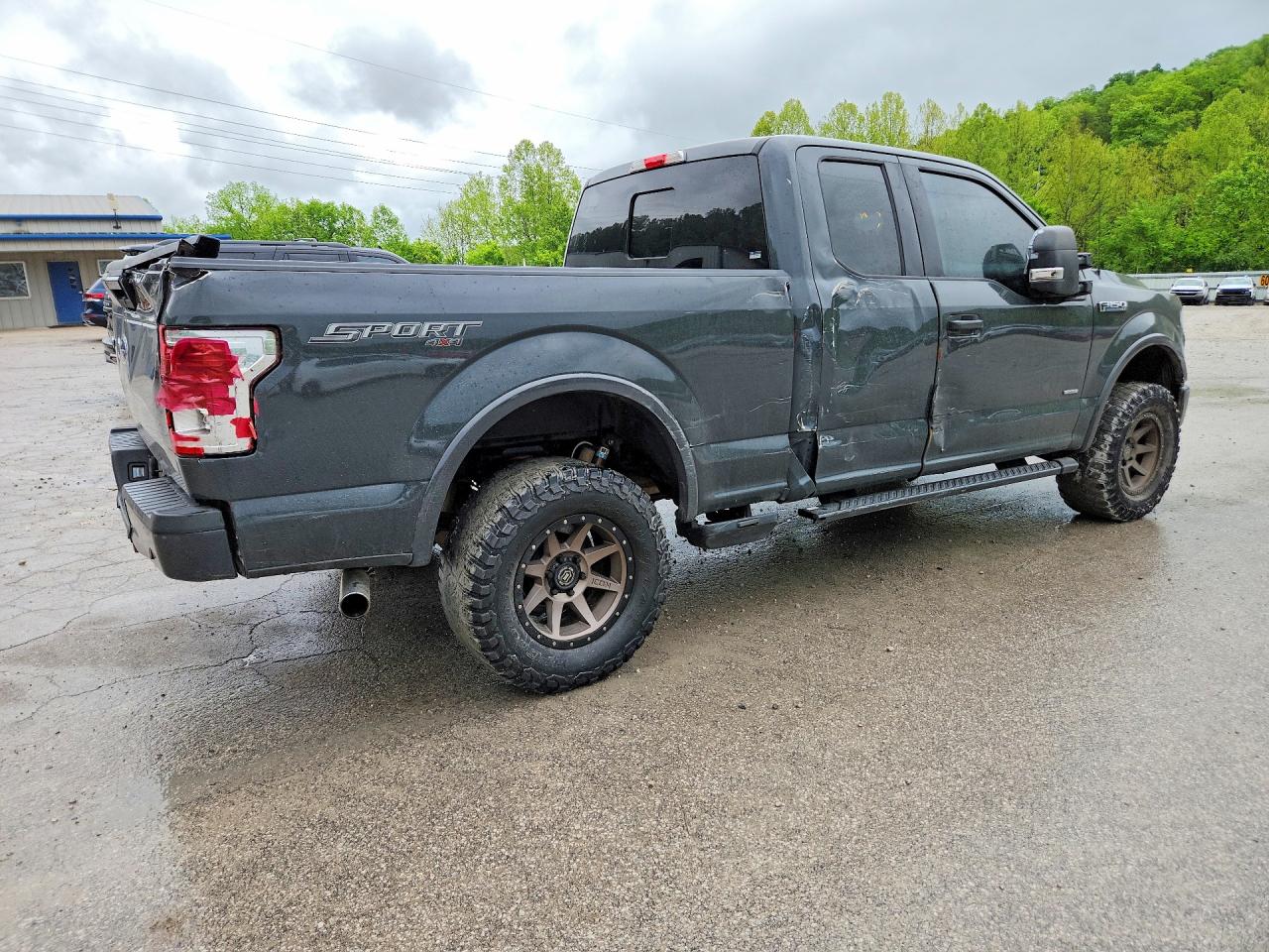 Ford F-150 Super Cab