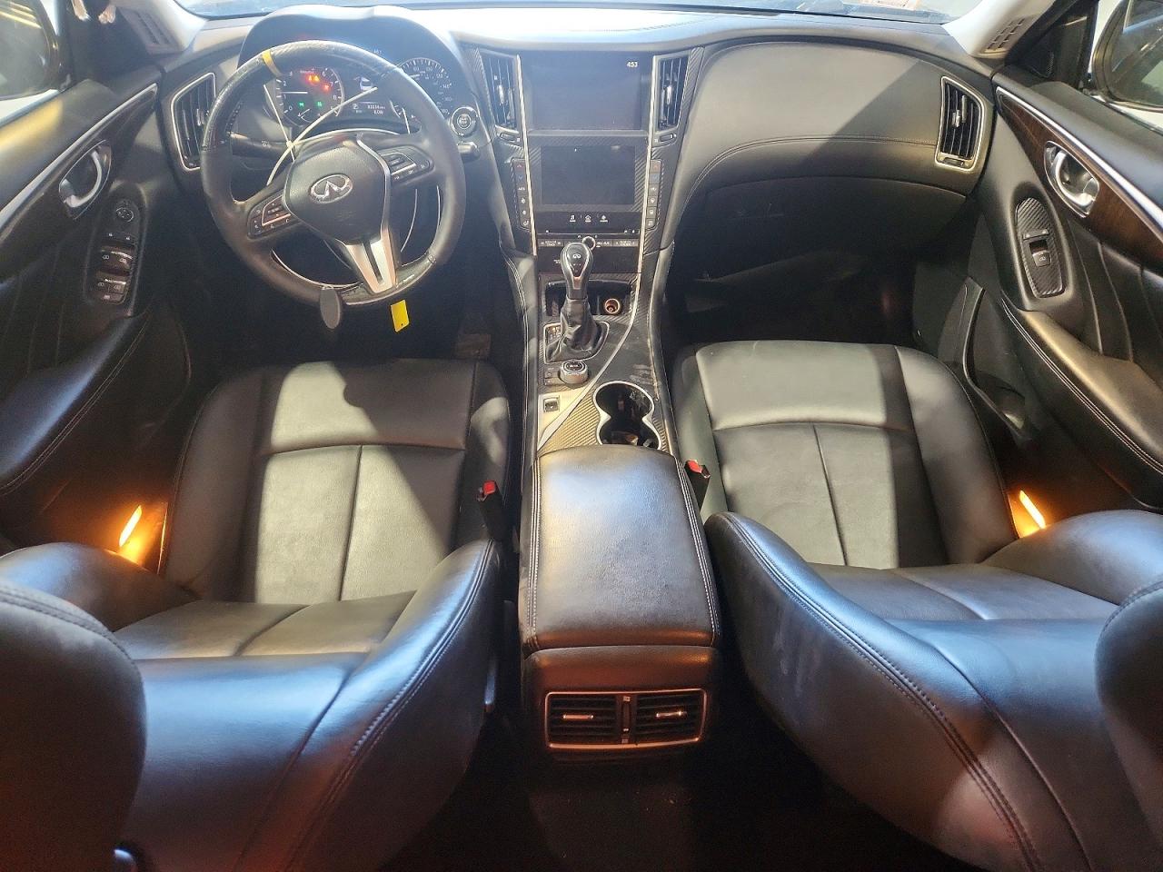 INFINITI Q50 3.0t L 3.0t Luxe