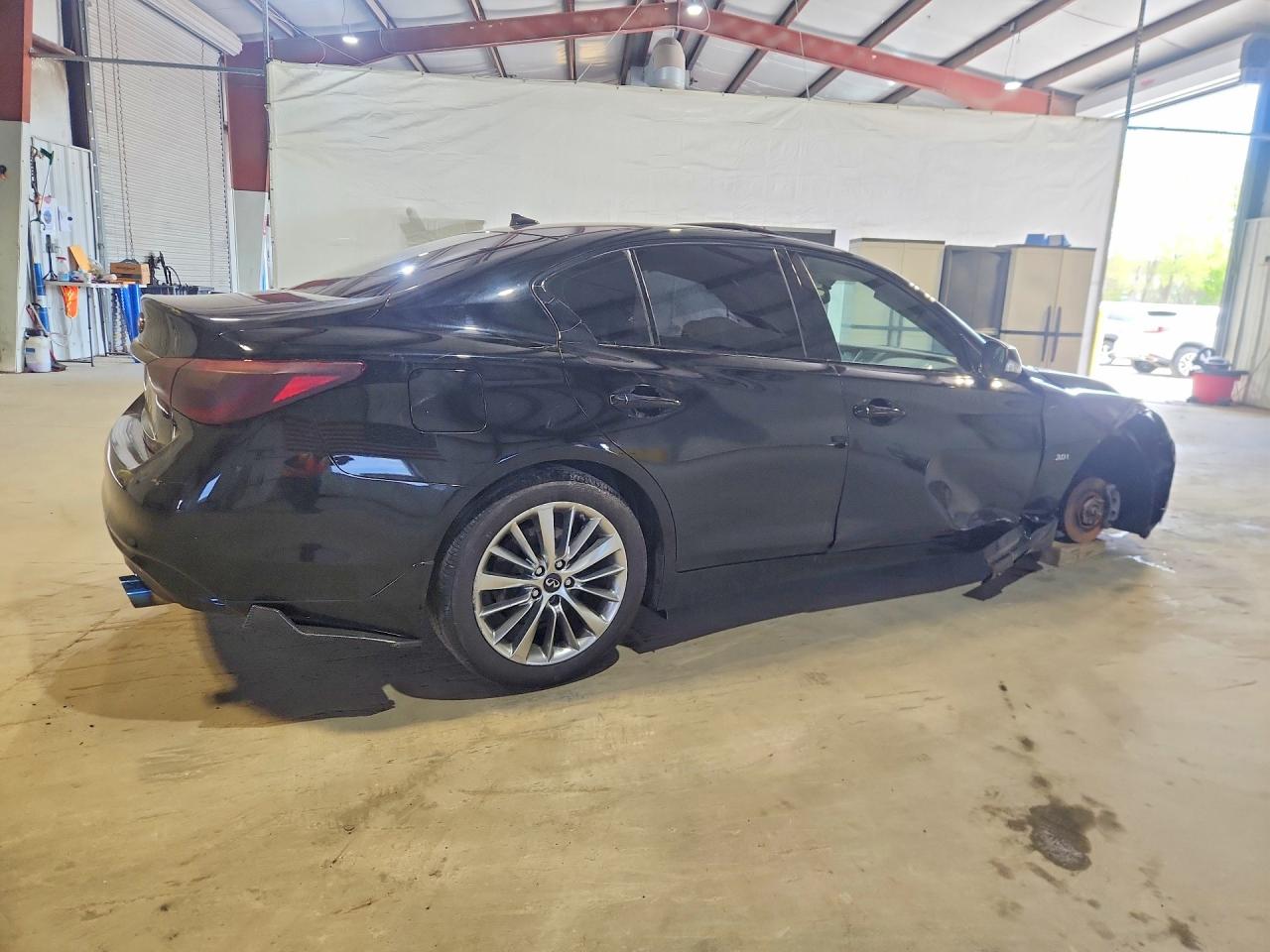 INFINITI Q50 3.0t L 3.0t Luxe