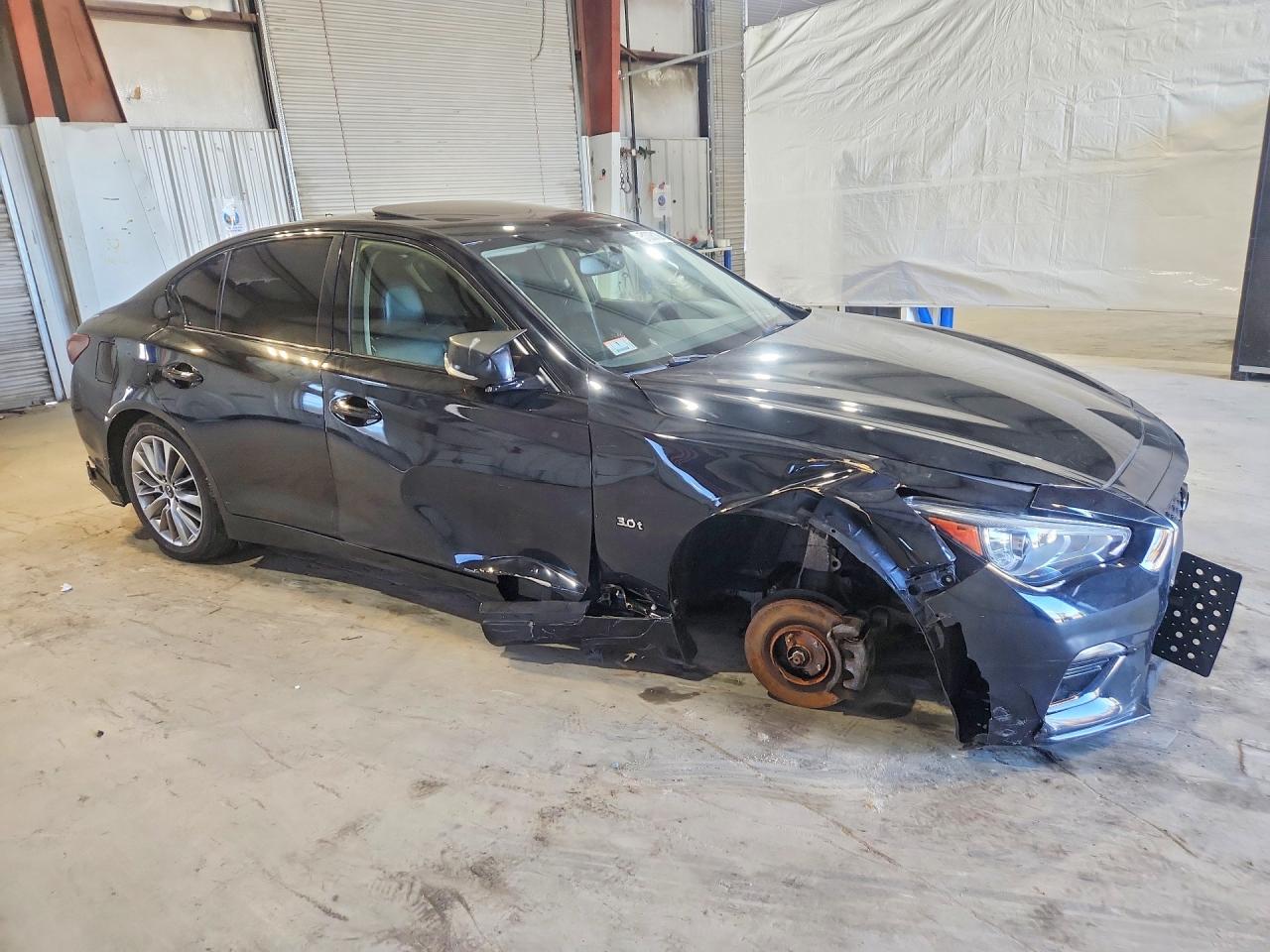 INFINITI Q50 3.0t L 3.0t Luxe