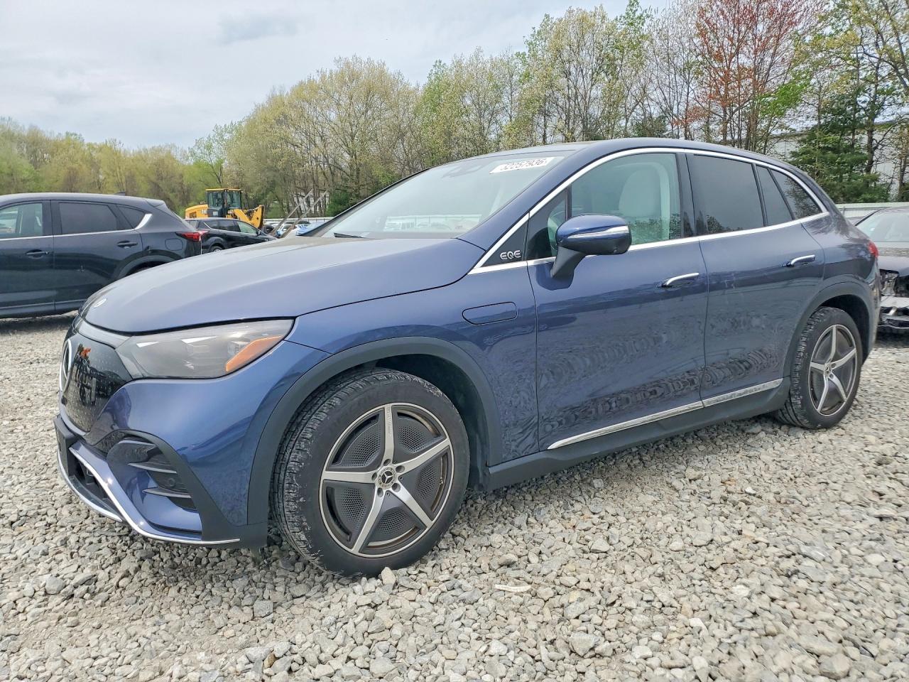 Salvage Mercedes-Benz EQE Image