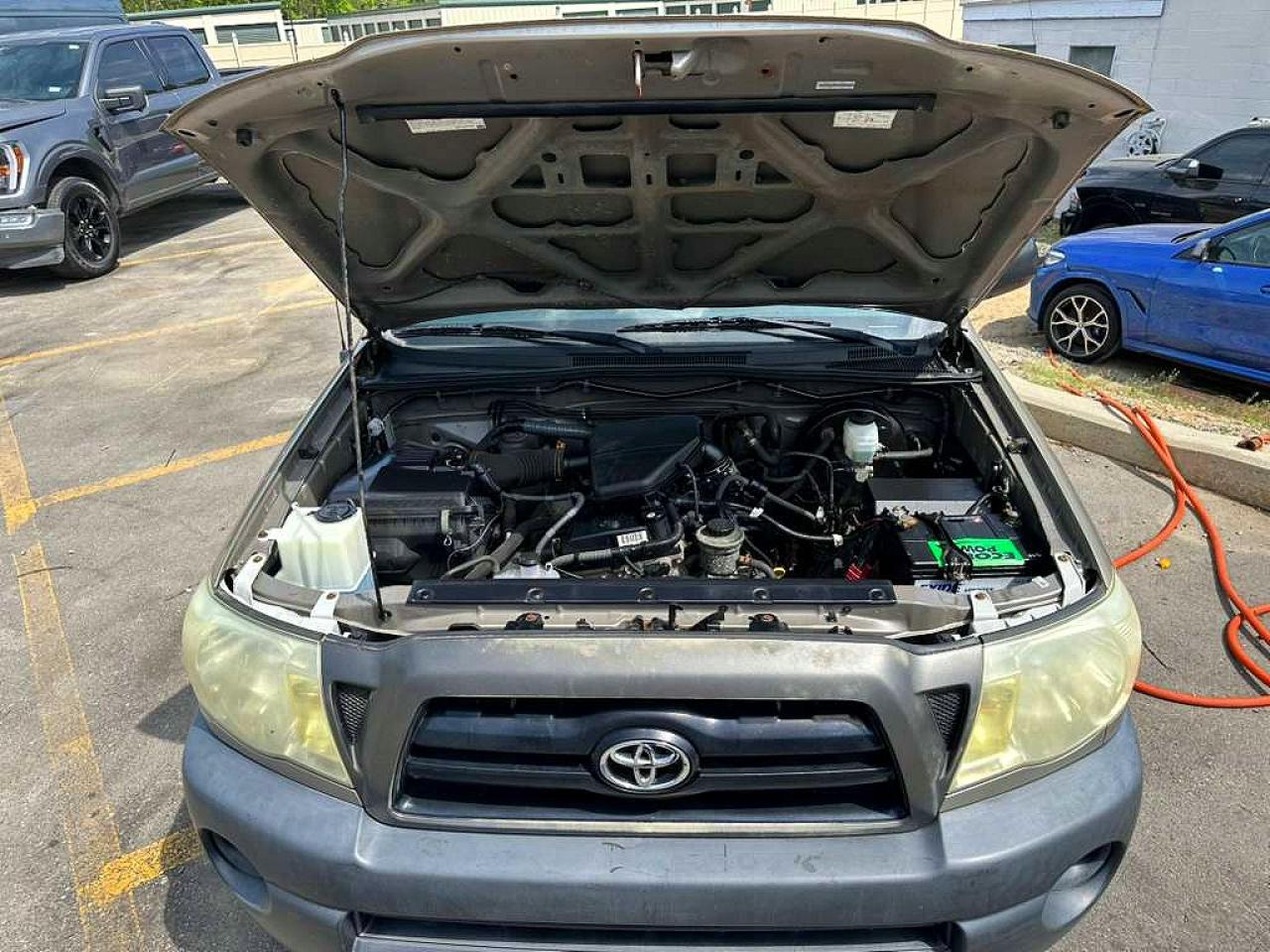 Toyota Tacoma Base