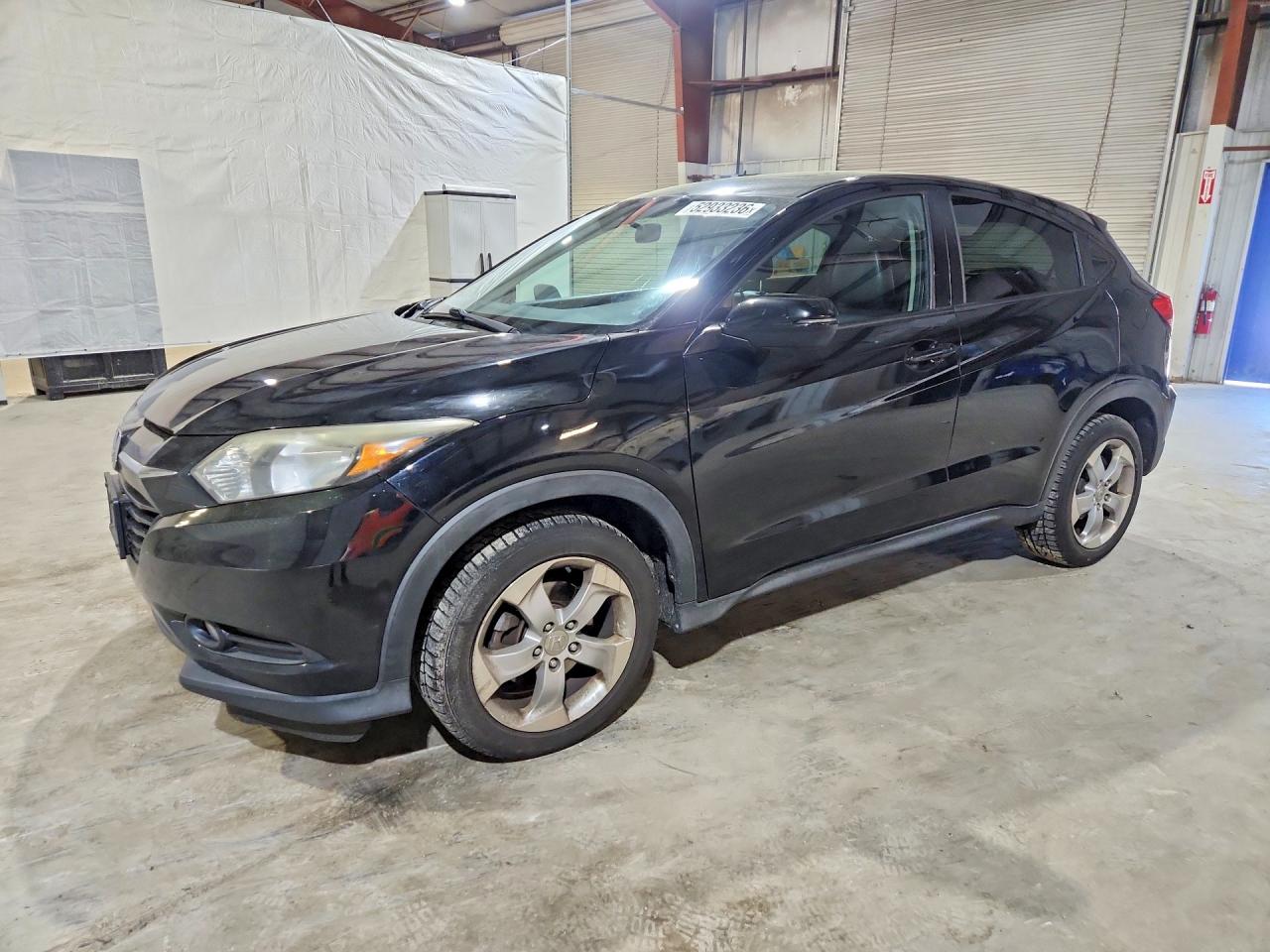 Salvage Honda HR-V Image