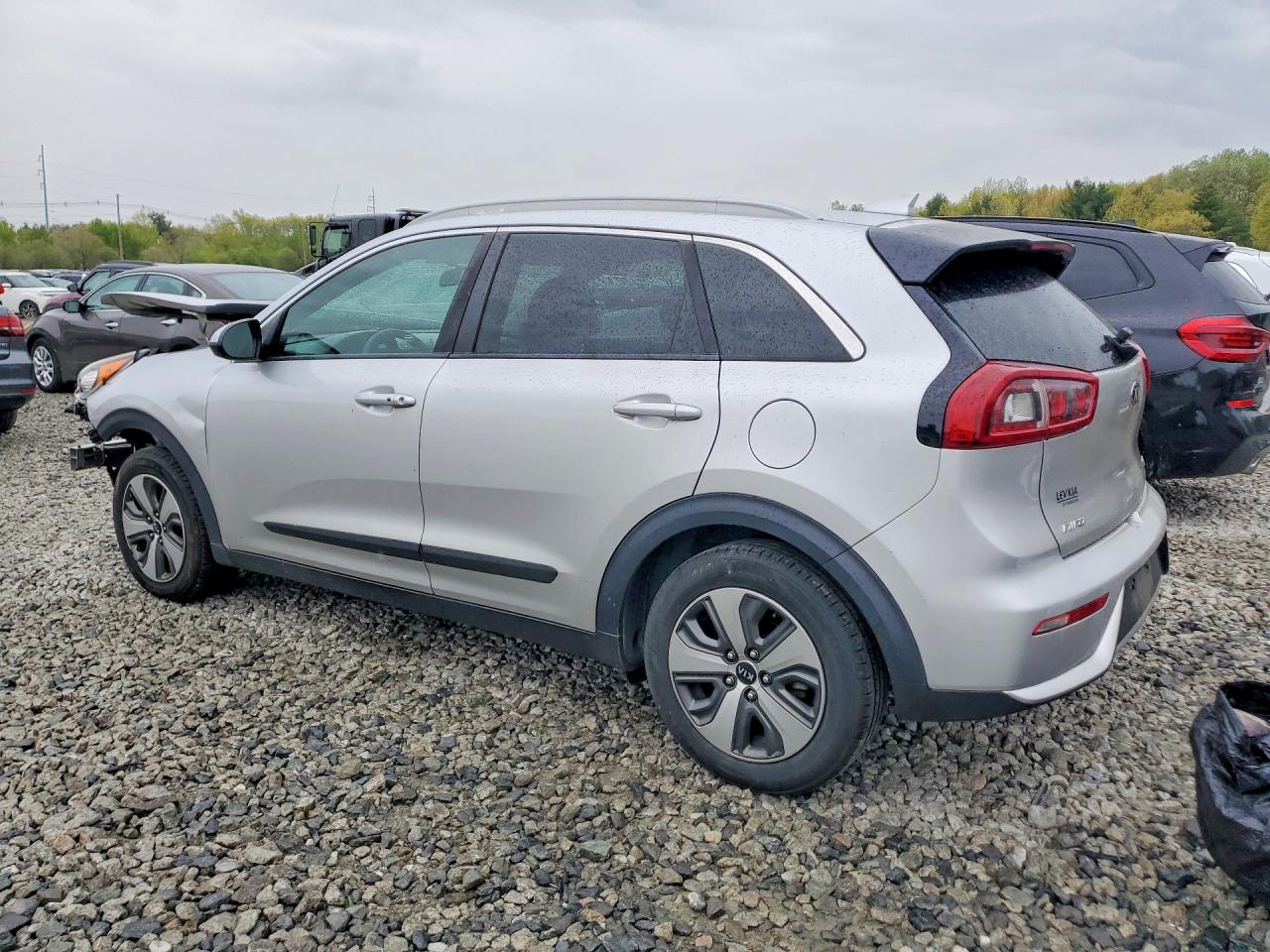 Kia Niro Lx