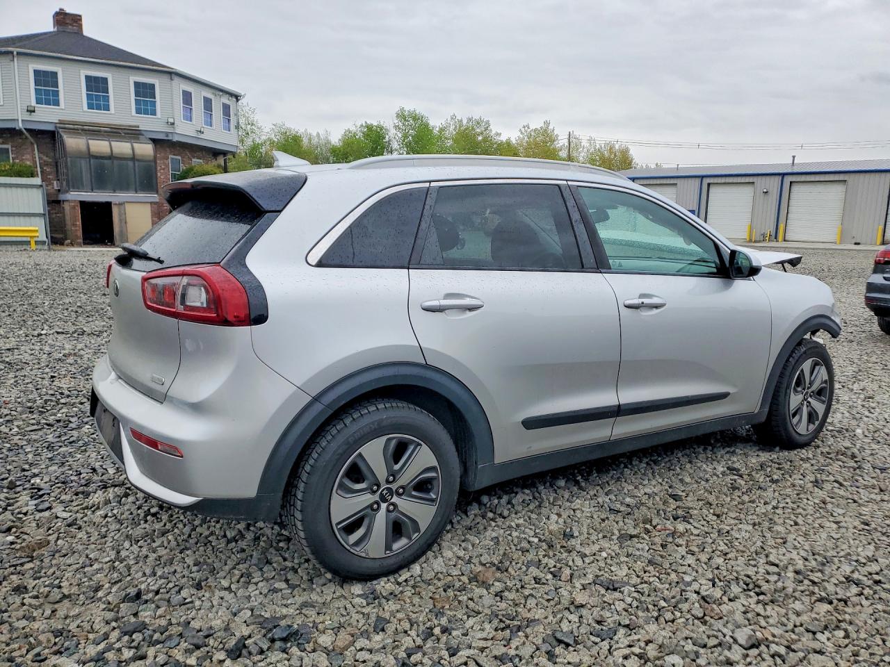 Kia Niro Lx