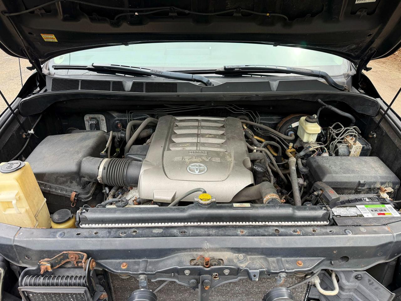 Toyota Tundra Crewmax Sr5