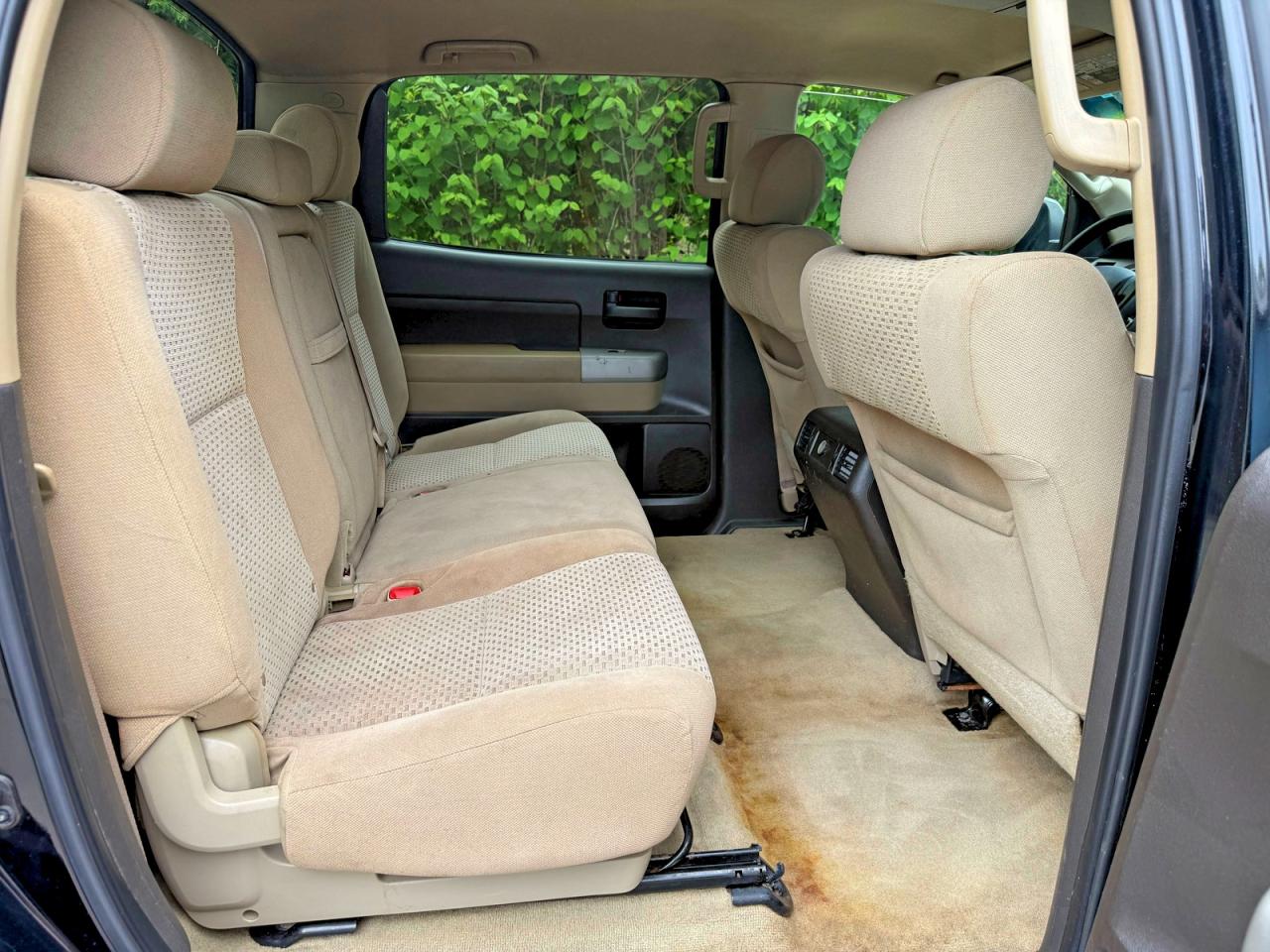 Toyota Tundra Crewmax Sr5