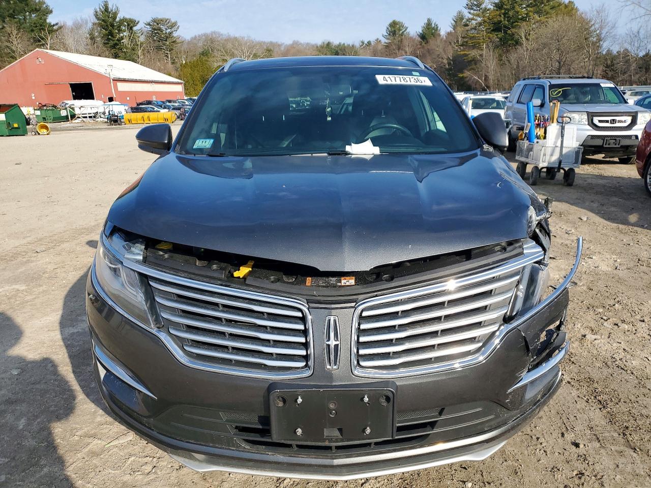 Lincoln MKC Select