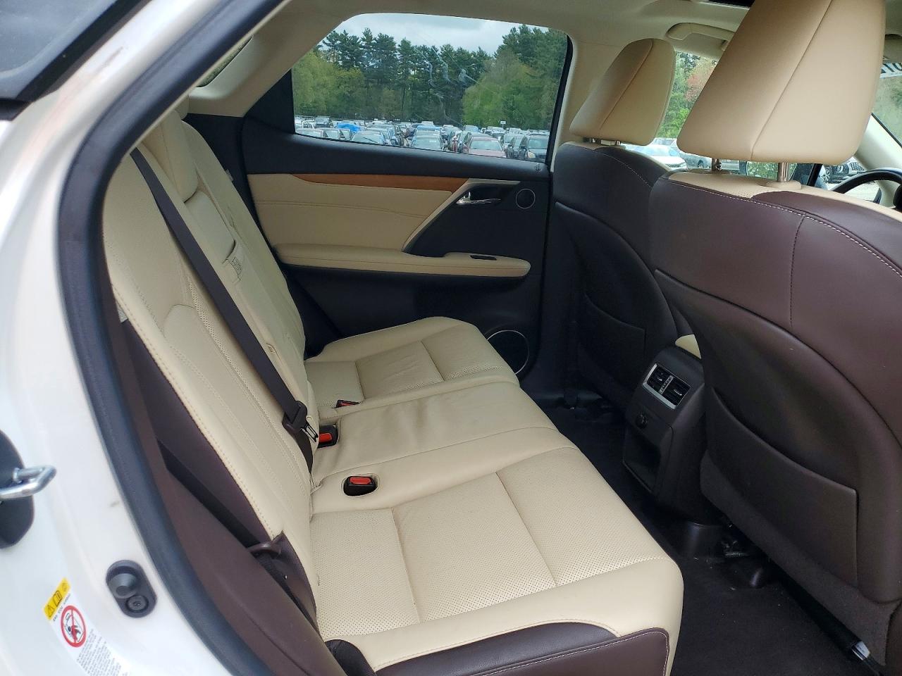 Lexus RX Base