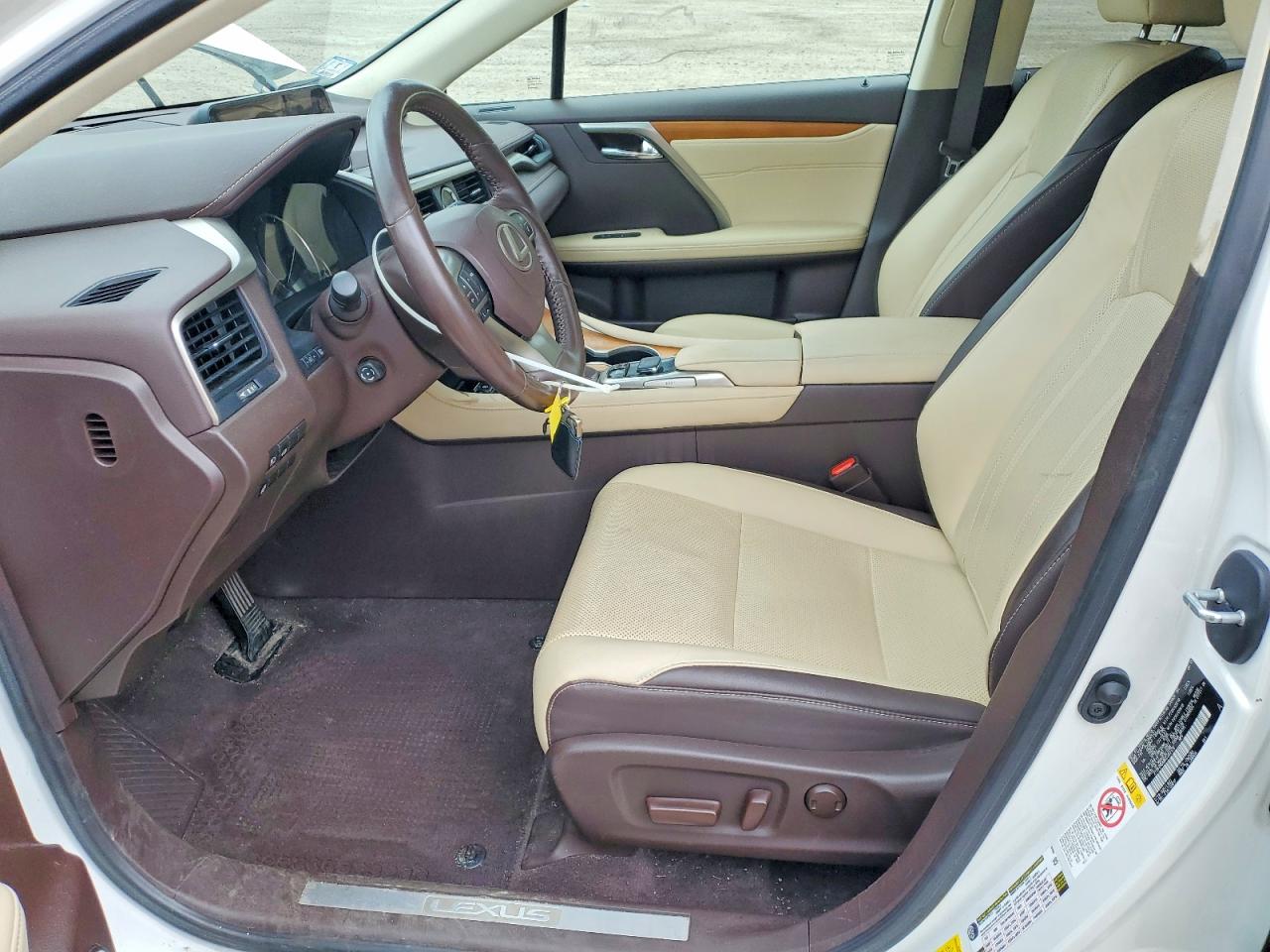 Lexus RX Base