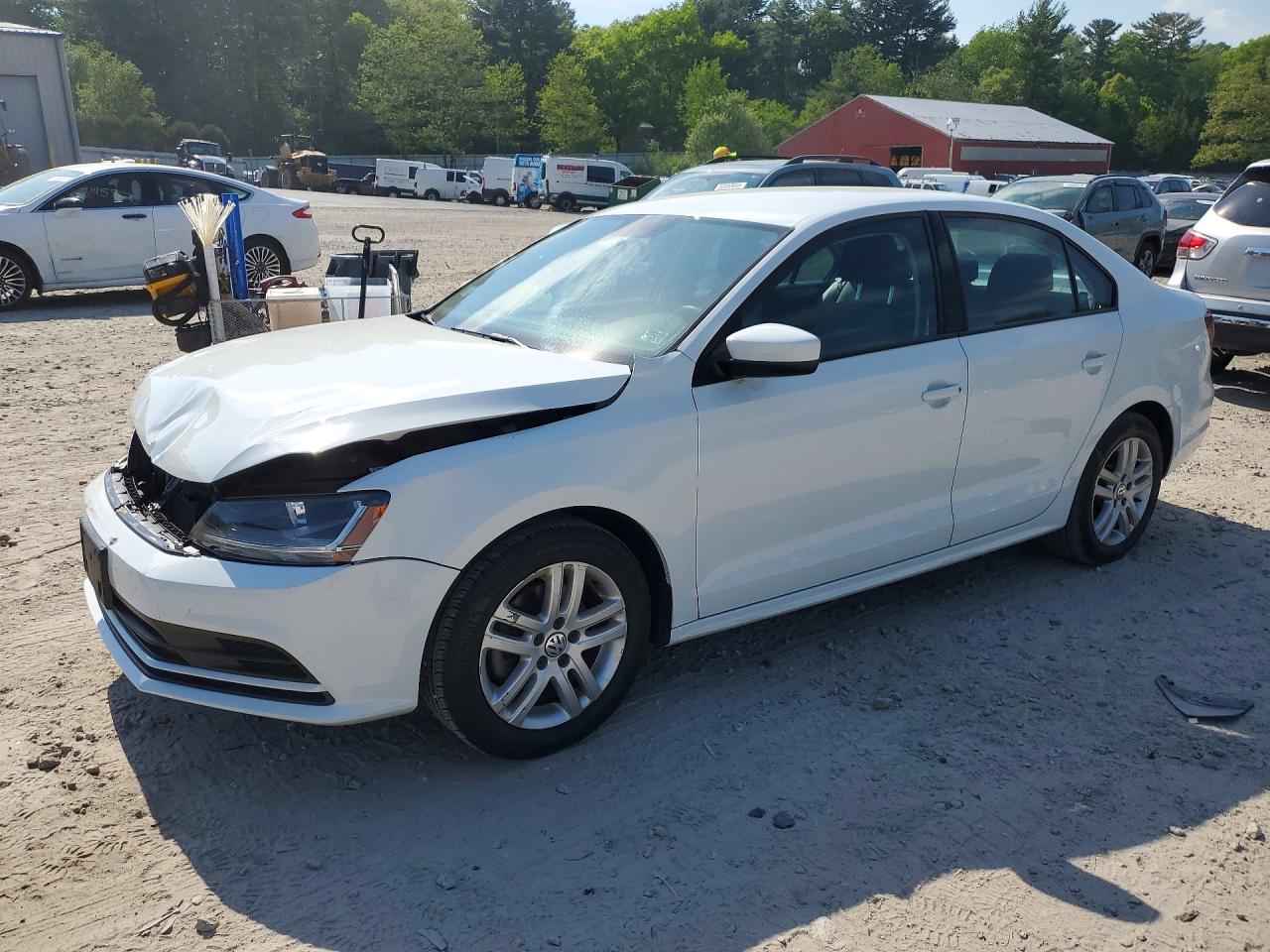 Salvage Volkswagen Jetta Image
