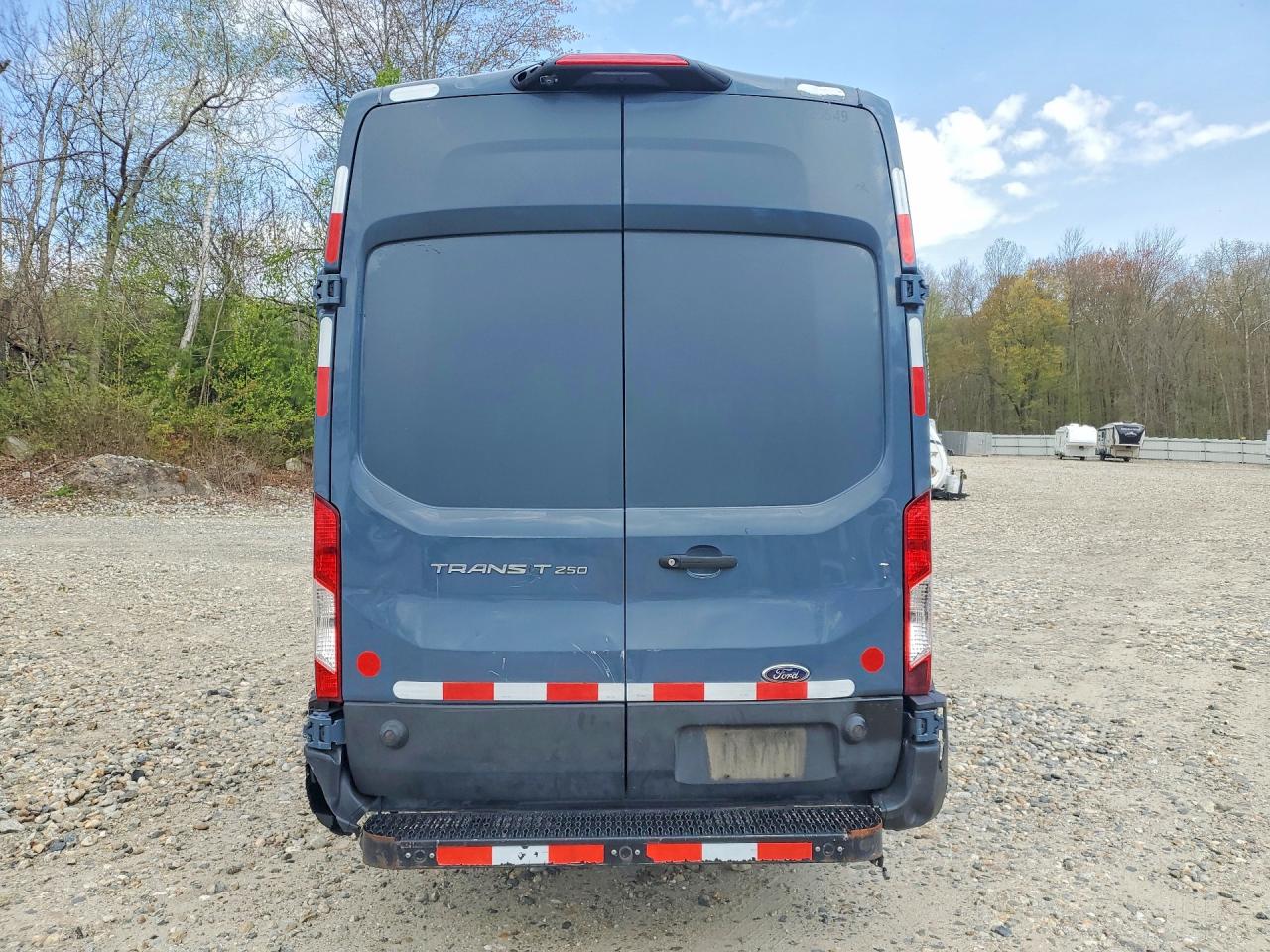 Ford Transit T-250