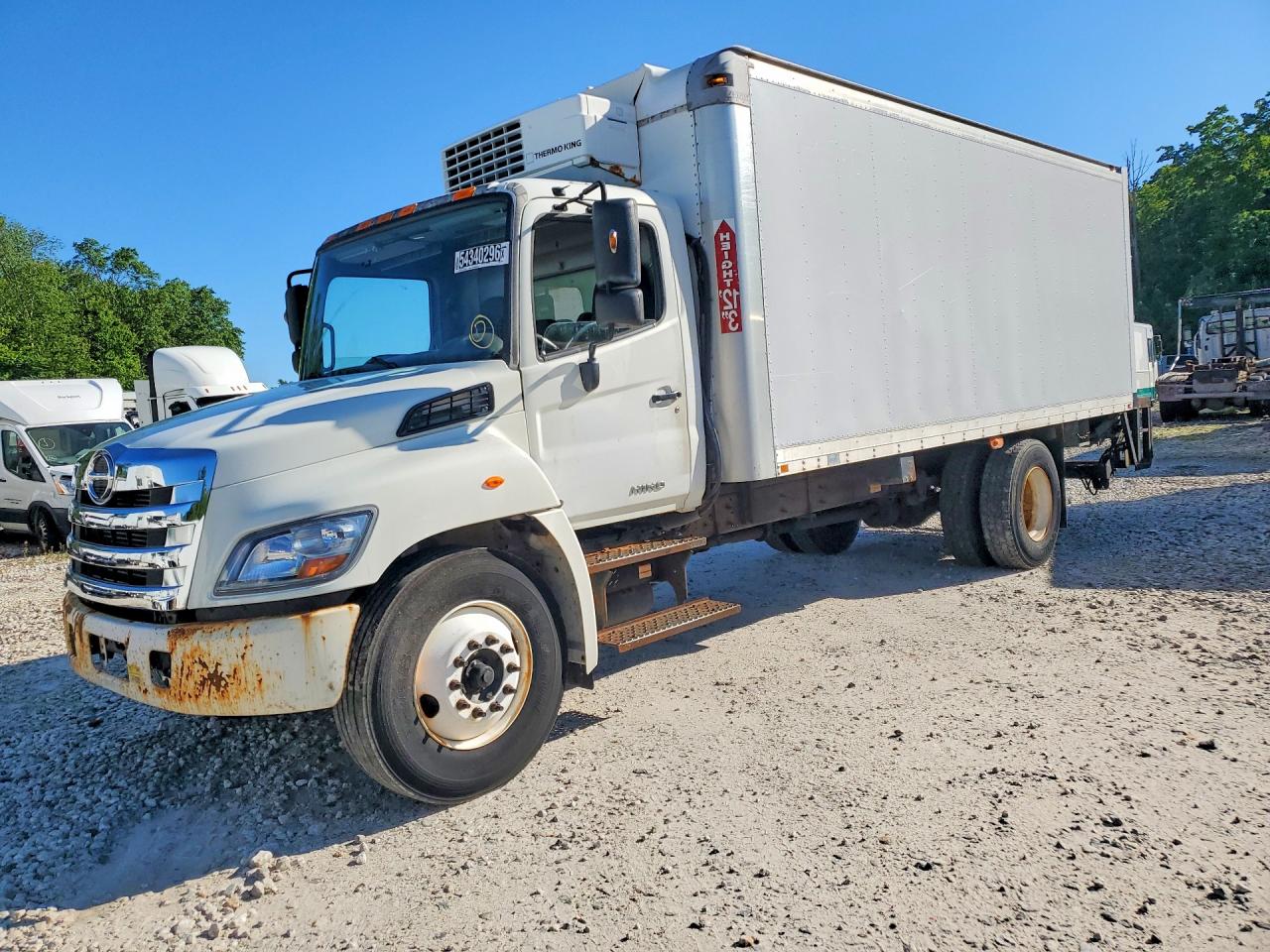 Salvage Hino 258 268 Image