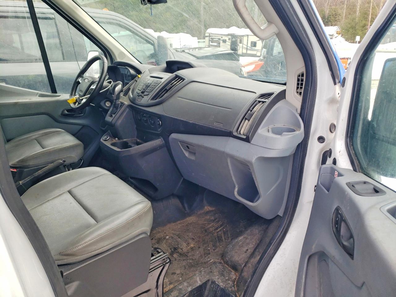 Ford Transit T-250