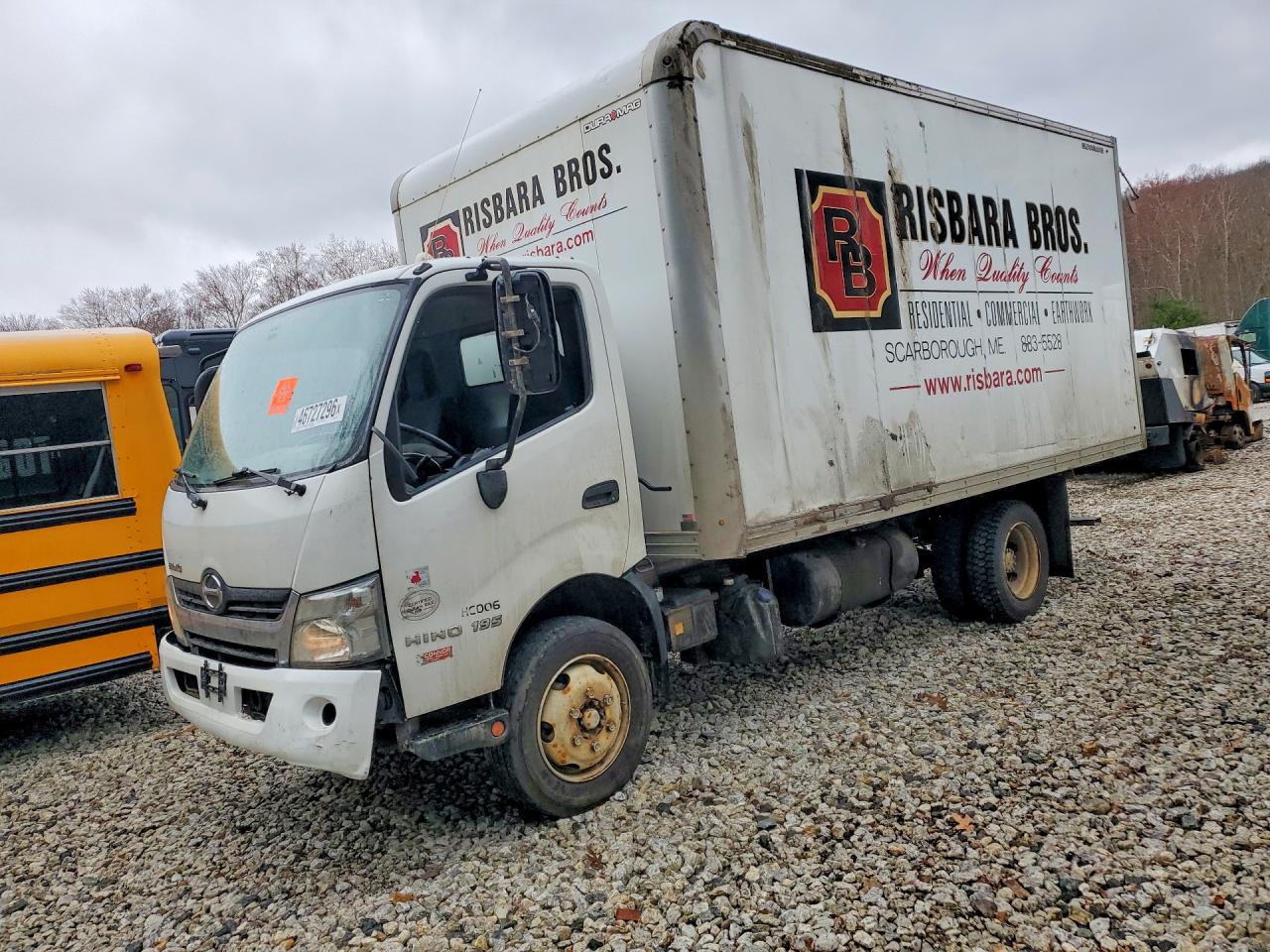 Salvage Hino 195 Image