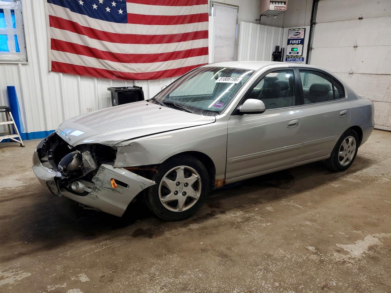 Salvage Hyundai ELANTRA Image