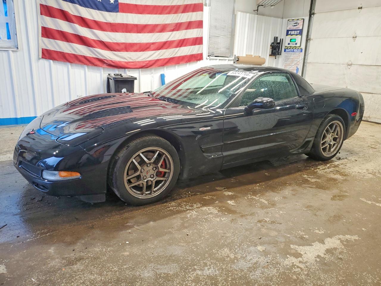 Salvage Chevrolet Corvette Image