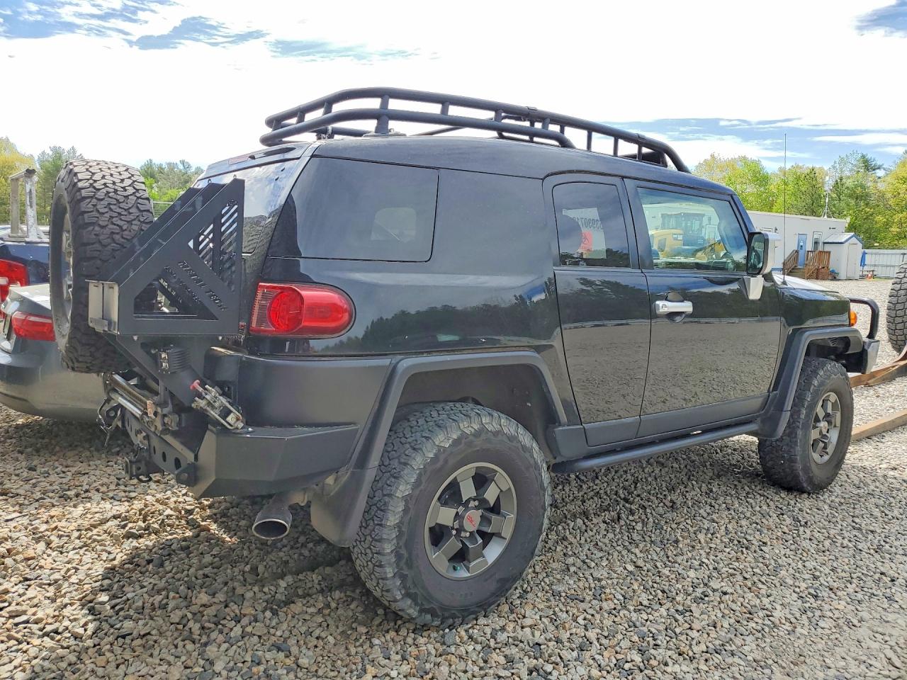 Toyota FJ Cruiser Base