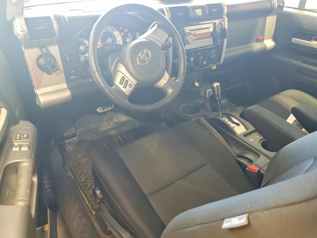 Toyota FJ Cruiser Base