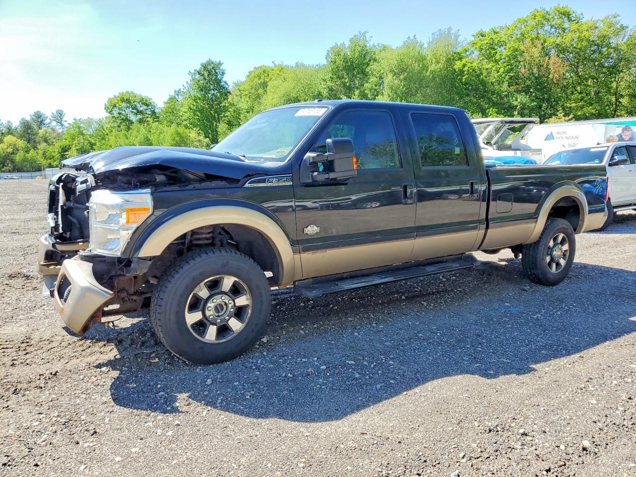 Salvage Ford F-350 Image
