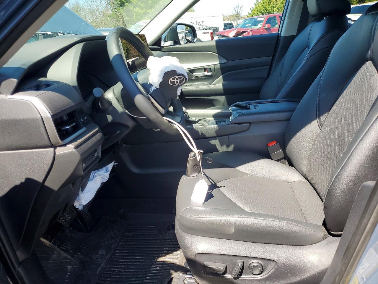 Toyota Grand High Xle