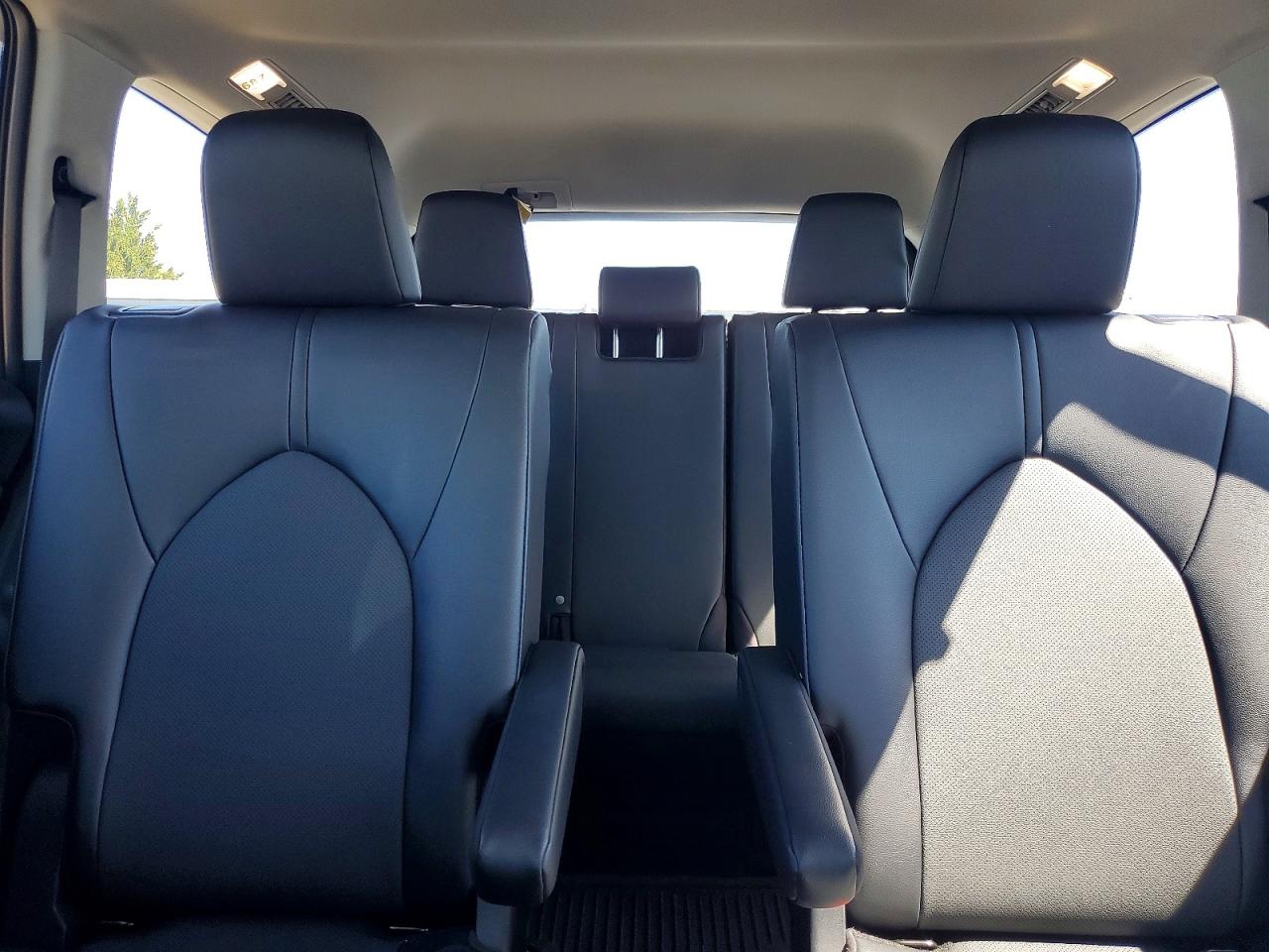 Toyota Grand High Xle