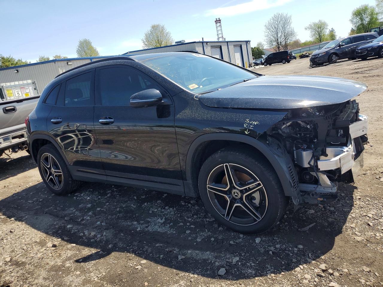 Mercedes-Benz GLA 250 4matic