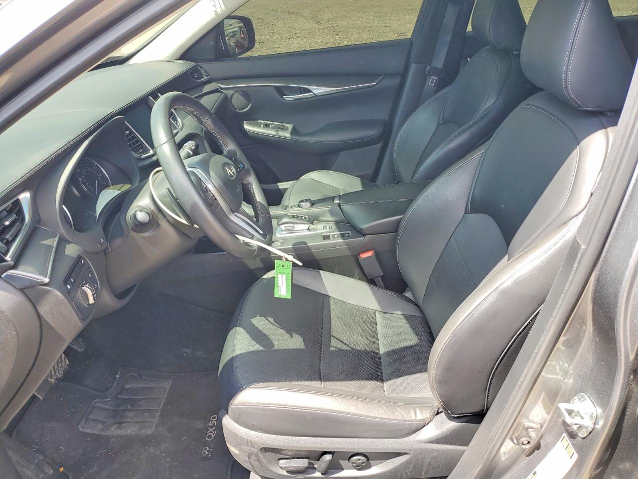 INFINITI Qx Luxe