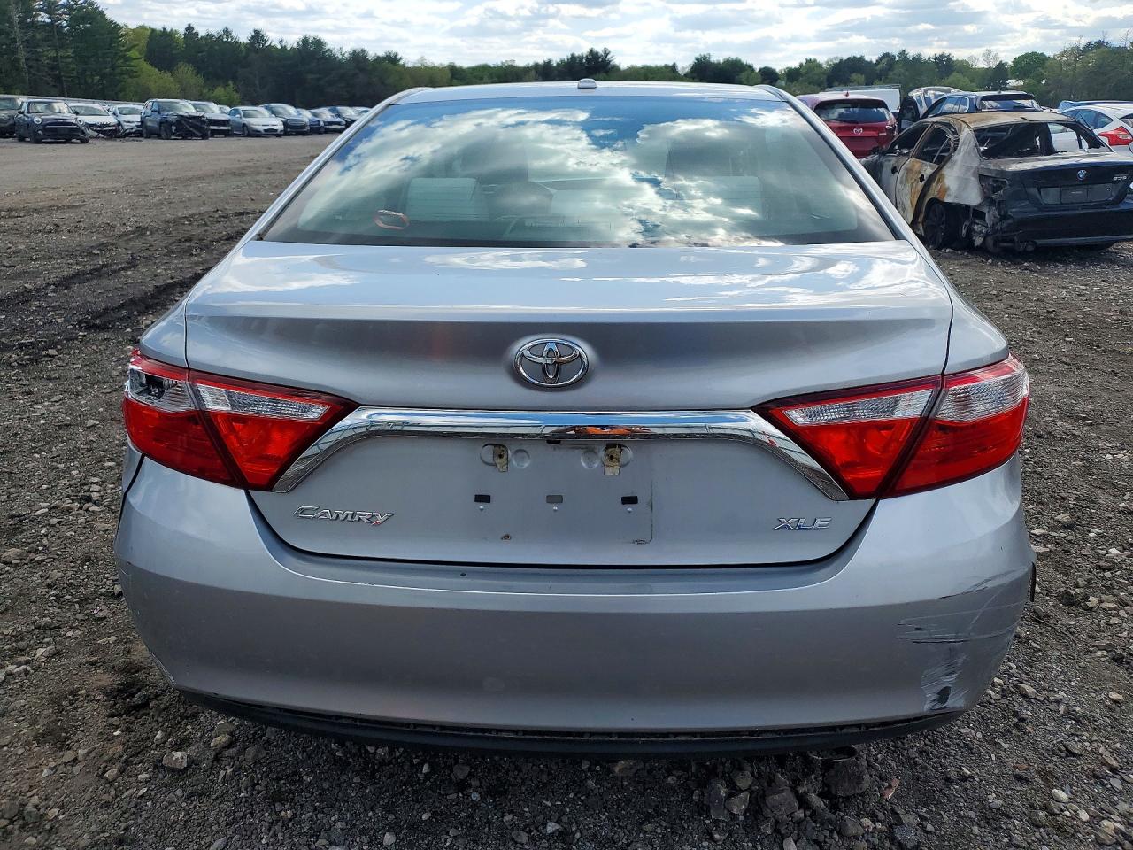 Toyota Camry Xle