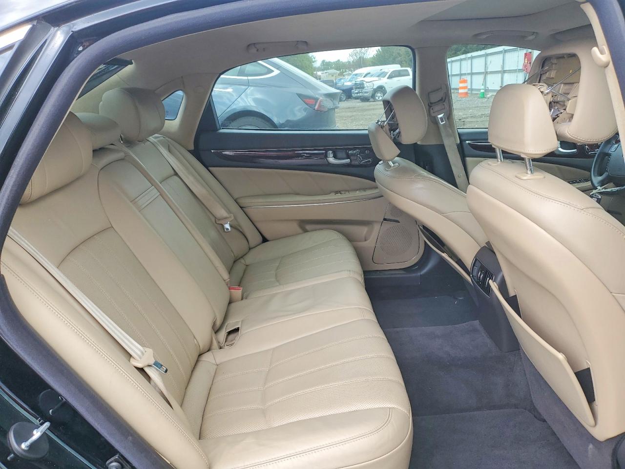 Hyundai Equus Signature