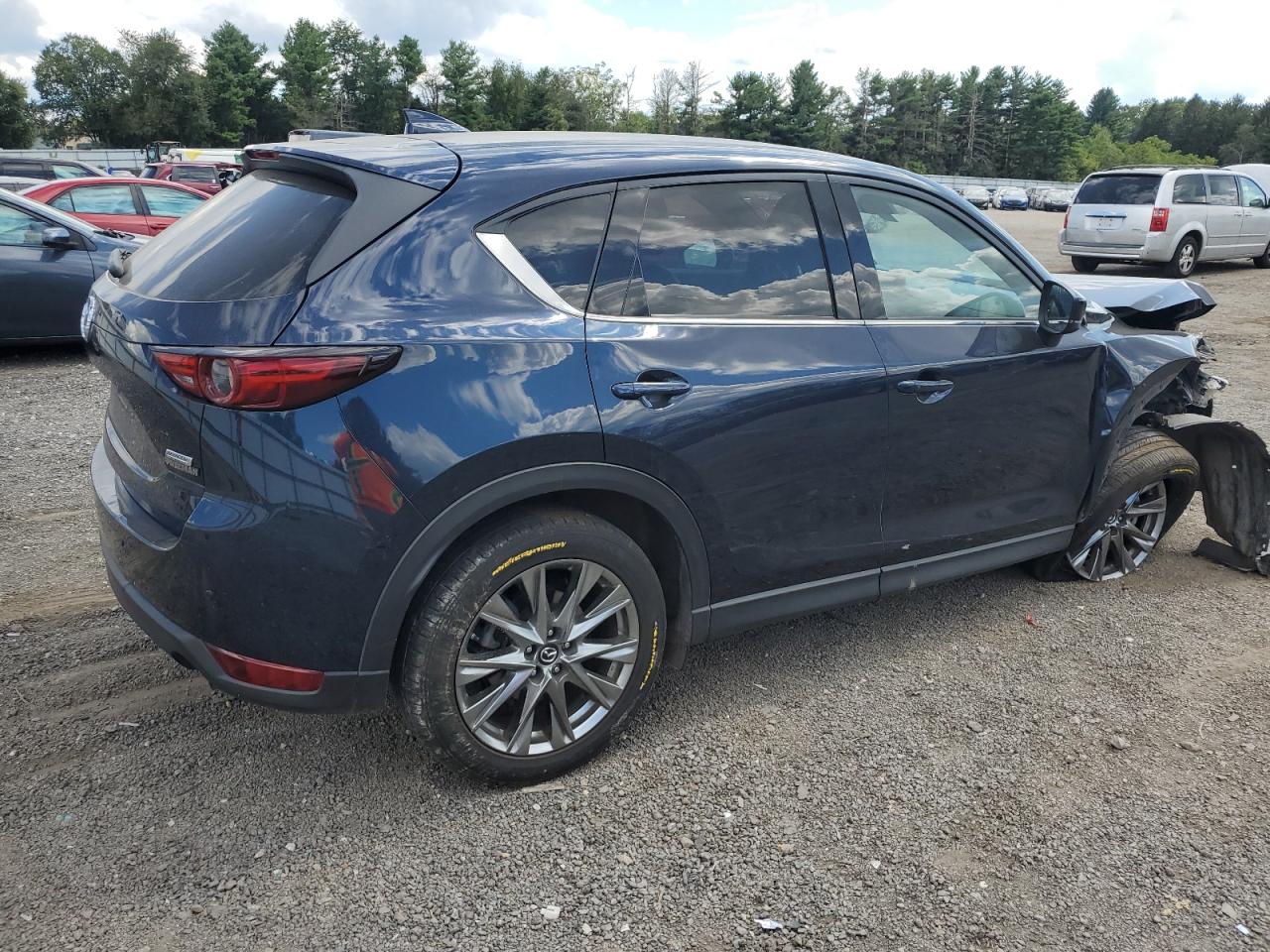 Mazda Cx Signature