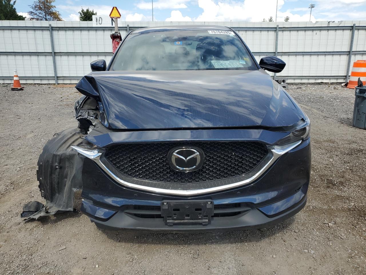 Mazda Cx Signature