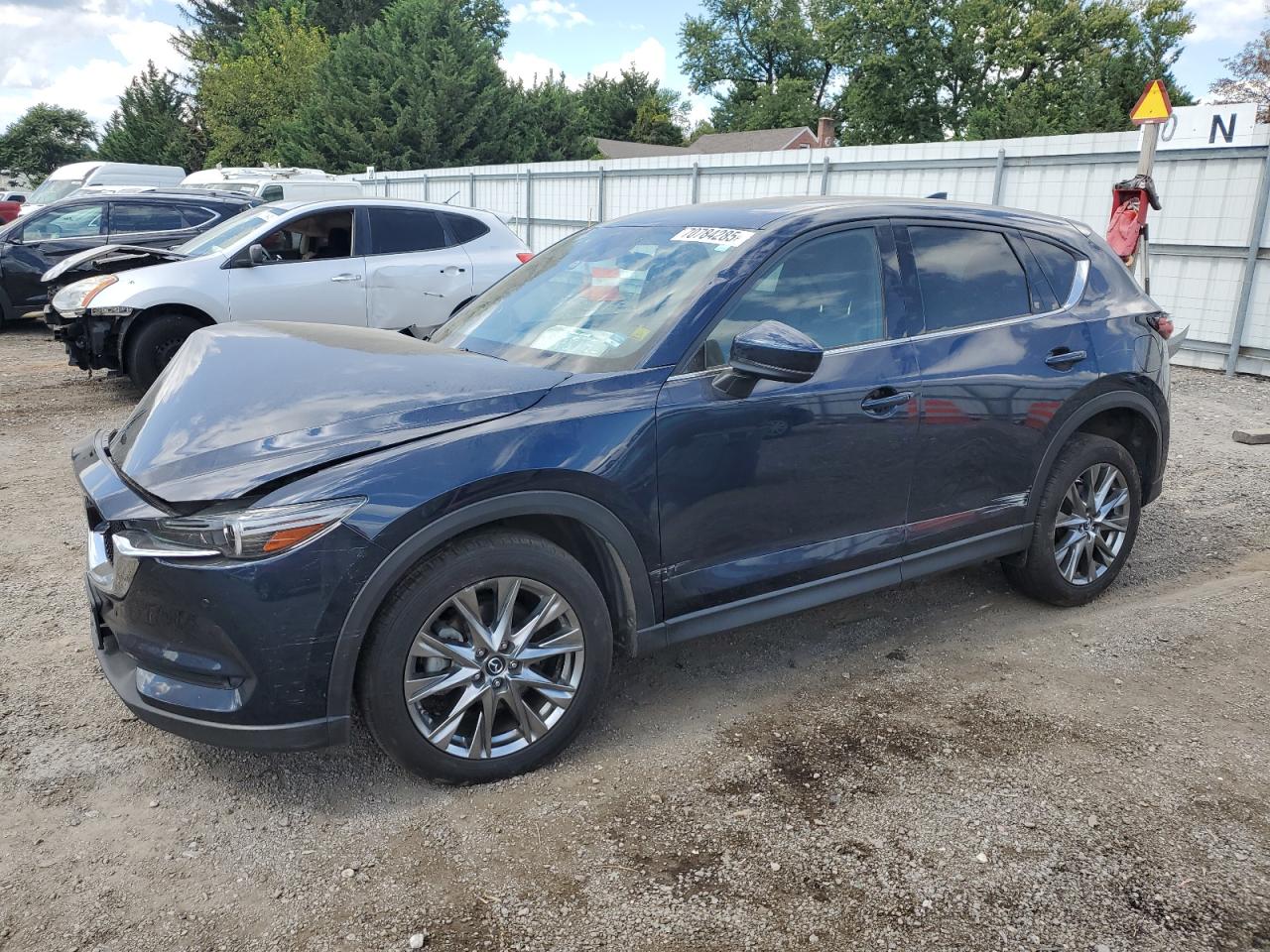 Salvage Mazda Cx Image