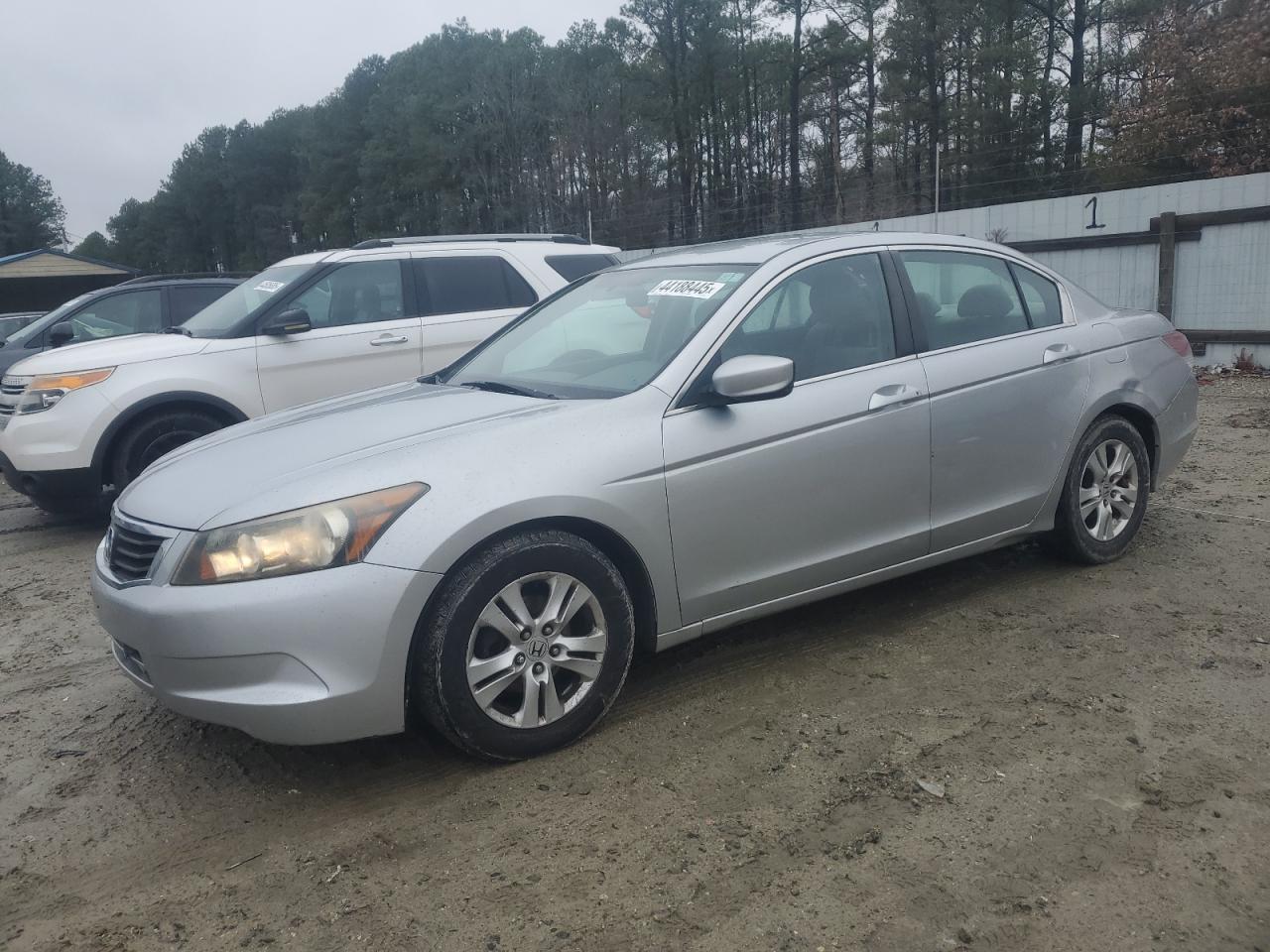 Salvage Honda Accord Image