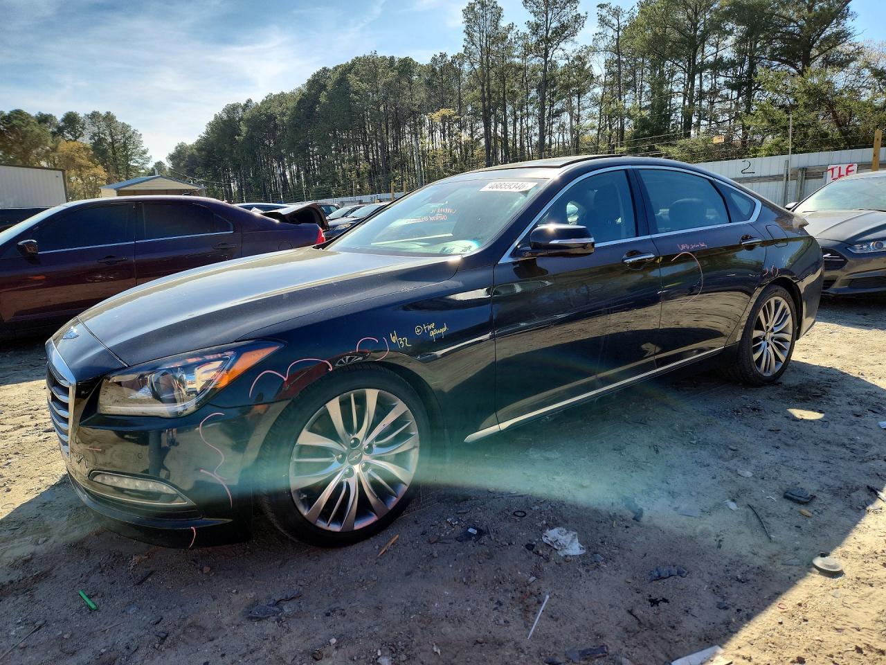 Salvage Hyundai Genesis Image